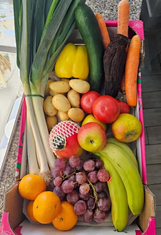 Panier de fruits et légumes frais de la semaine